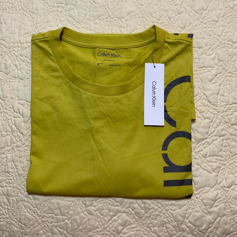 Calvin Klein Men's top